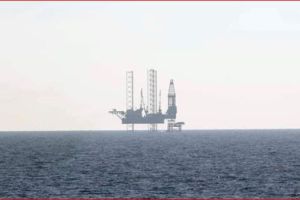 буровая в море